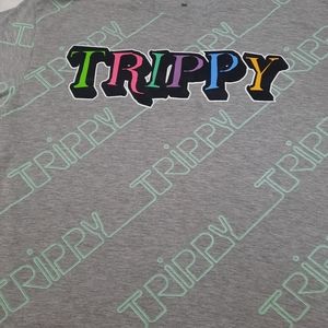 Size L Large Gray Trippy Graphic Print T-shirt Launder by Bailey